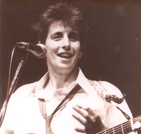 Alix Dobkin Lesbian Love - 20 Great Lesbian Love Songs